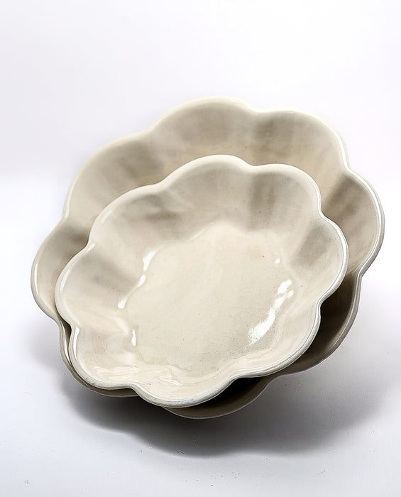 Daisy Plates - White