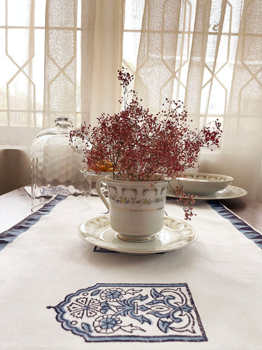 The Royal Window - Table for 6 persons