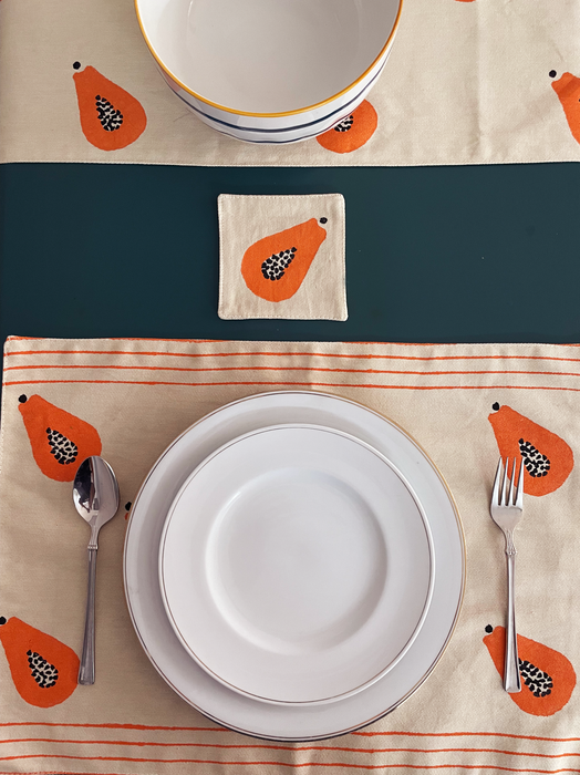 The Signature Papaya  - Table for 8 persons